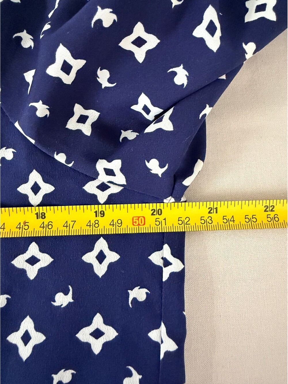 Lauren Ralph Lauren Blue White Geometric Print Long Sleeve Blouse Size M - Picture 5 of 6